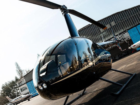 Wynajem Helikoptera z Pilotem – Luksus w Przestworzach